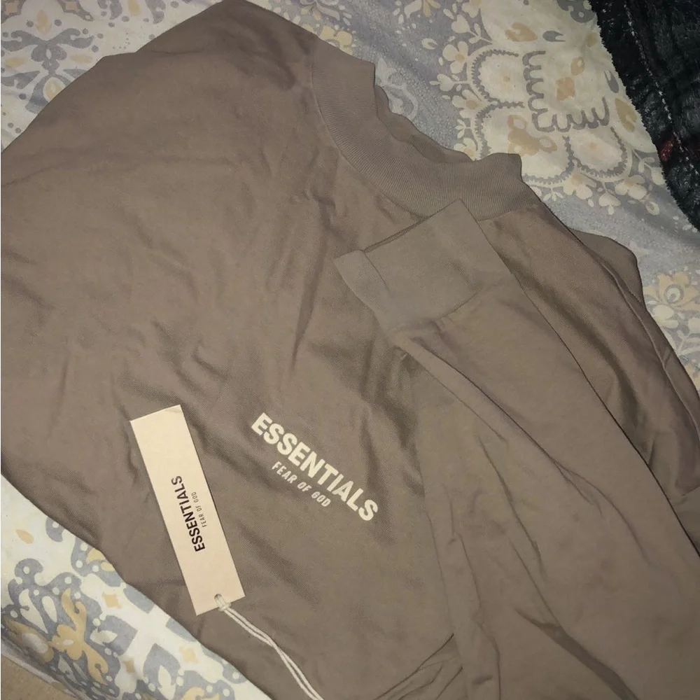 Essentials Sweater - Picture 3 of 3